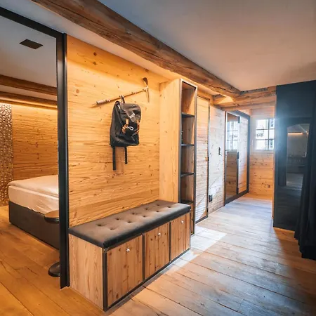 Alpine Nest 1895 Церматт