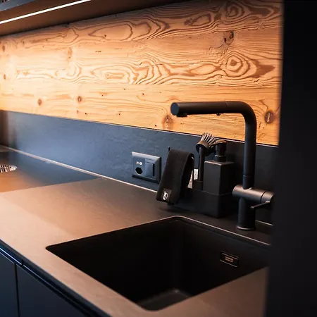 Апартаменты Alpine Nest 1895 Церматт